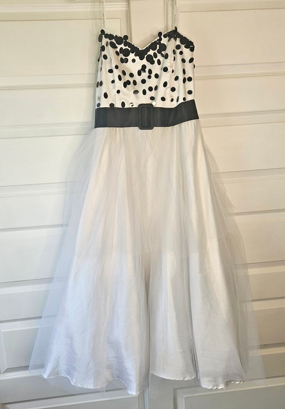 Vintage Y2K Masquerade White Gown Black Paillettes Sequins Prom Dress 11/12 Belt